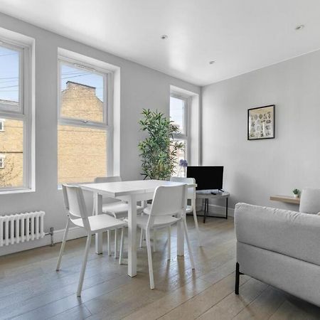 Brilliant 2 Bed Apartment - Spacious, Central & Well-Connected לונדון מראה חיצוני תמונה