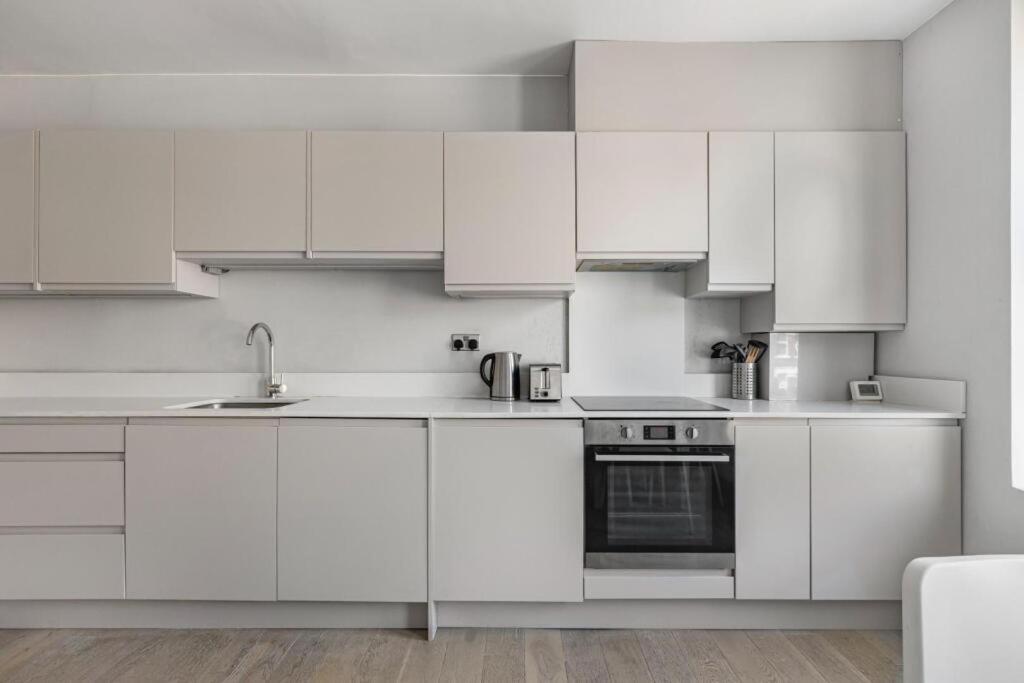 Brilliant 2 Bed Apartment - Spacious, Central & Well-Connected לונדון מראה חיצוני תמונה